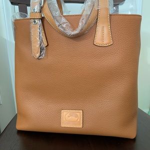 NWT Dooney & Bourke Leather Emily Tote